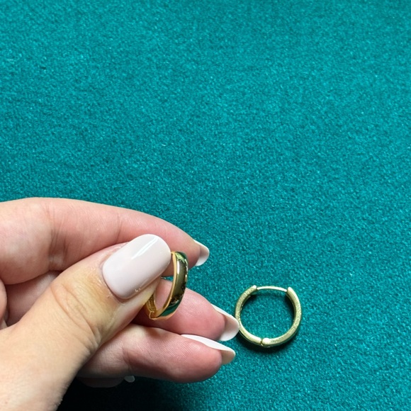 Nordstrom Demi Fine Huggie Earrings - Picture 5 of 5